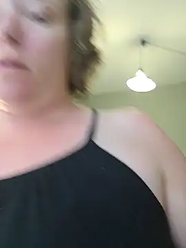 julimonroe online show from June 2026 01:40:01 AM