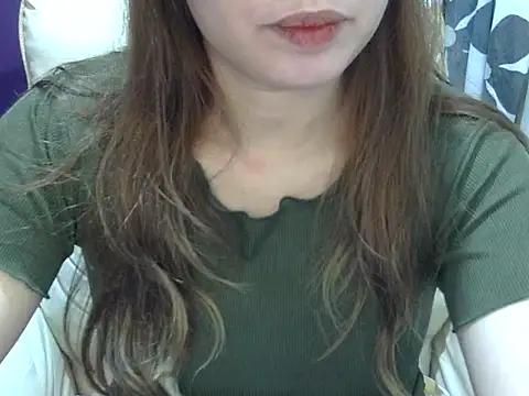    zurIII09  online show from May 2026 06:47:02 PM