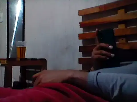 Snapshot of Chiquitopapa69 chatting on February 2025 05:41:02 AM Chiquitopapa69 online show from February 2025 05:41:02 AM