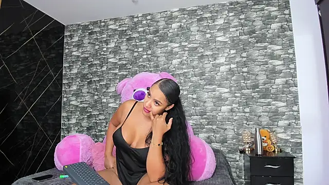 Snapshot of HeidyWillss chatting on February 2025 07:10:02 PM HeidyWillss online show from February 2025 07:10:02 PM