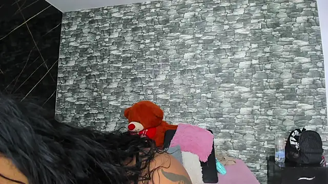 Snapshot of HeidyWillss chatting on December 2025 07:43:02 PM HeidyWillss online show from December 2025 07:43:02 PM