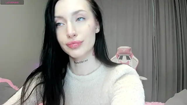 JenniferQueen11 online show from October 2025 08:01:01 AM