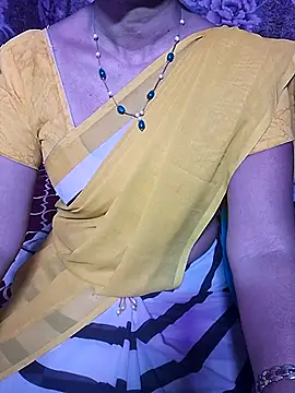 XBHUUME online show from July 2026 04:53:01 PM
