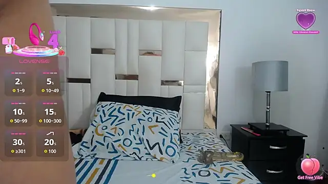 Snapshot of ambercordoba chatting on December 2025 11:01:02 PM ambercordoba online show from December 2025 11:01:02 PM