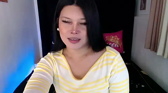 Snapshot of Angelic_Fuckerxxx chatting on March 2025 06:26:02 AM Angelic Fuckerxxx online show from March 2025 06:26:02 AM