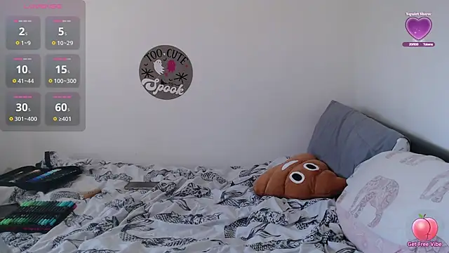 Rebecca Summer online show from September 2025 12:20:01 PM