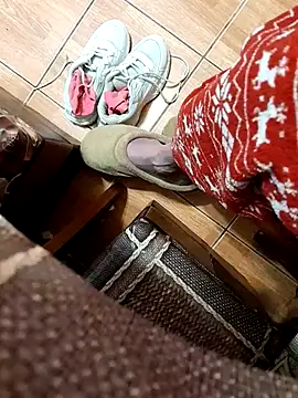 Snapshot of feet_toes chatting on February 2025 05:27:01 AM feet toes online show from February 2025 05:27:01 AM