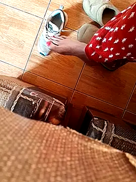 Snapshot of feet_toes chatting on February 2025 06:15:02 AM feet toes online show from February 2025 06:15:02 AM