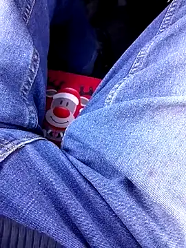 Snapshot of feet_toes chatting on March 2025 11:16:01 AM feet toes online show from March 2025 11:16:01 AM