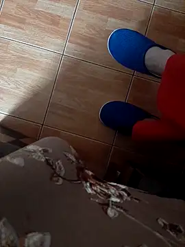 Snapshot of feet_toes chatting on November 2025 07:19:02 AM feet toes online show from November 2025 07:19:02 AM