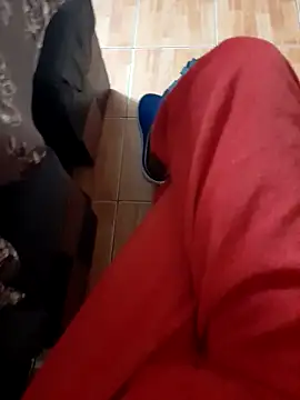 Snapshot of feet_toes chatting on December 2025 07:03:02 AM feet toes online show from December 2025 07:03:02 AM