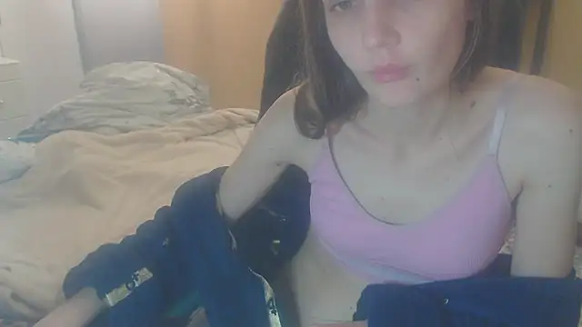 Laco-cO online show from November 2025 06:41:01 PM