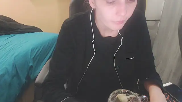 Laco-cO online show from December 2025 11:52:01 AM