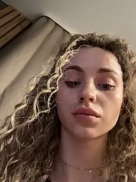 Camilla Railian online show from January 2025 06:16:02 PM