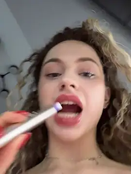 Camilla Railian online show from February 2025 10:22:01 PM