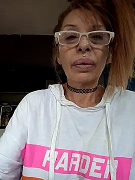 Snapshot of FrozenWaffle chatting on March 2026 01:52:01 PM FrozenWaffle online show from March 2026 01:52:01 PM