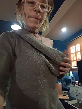 FrozenWaffle online show from July 2026 07:21:01 PM