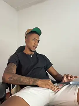 Snapshot of YeremiBrowm chatting on February 2025 08:11:01 PM YeremiBrowm online show from February 2025 08:11:01 PM