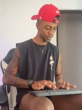 Snapshot of YeremiBrowm chatting on February 2025 08:31:01 PM YeremiBrowm online show from February 2025 08:31:01 PM