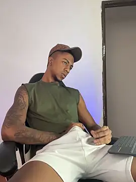 Snapshot of YeremiBrowm chatting on March 2025 09:00:02 PM YeremiBrowm online show from March 2025 09:00:02 PM