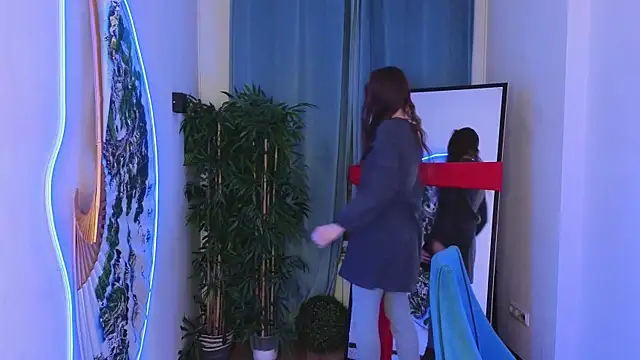 freya nilsson online show from February 2025 03:40:01 PM