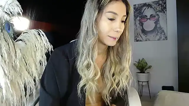 Snapshot of saraplayboy96 chatting on October 2025 11:33:02 AM saraplayboy96 online show from October 2025 11:33:02 AM