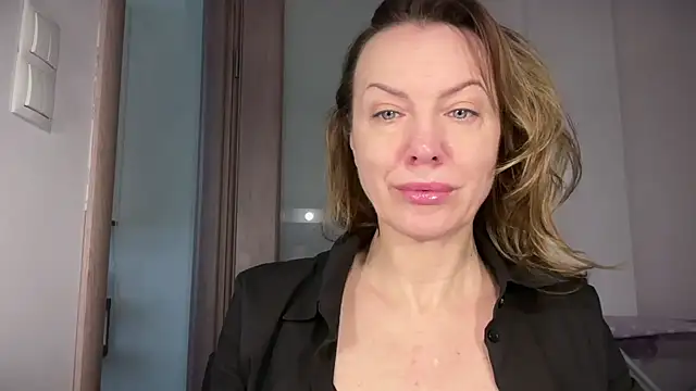 RachellAmazing online show from April 2026 06:28:02 AM