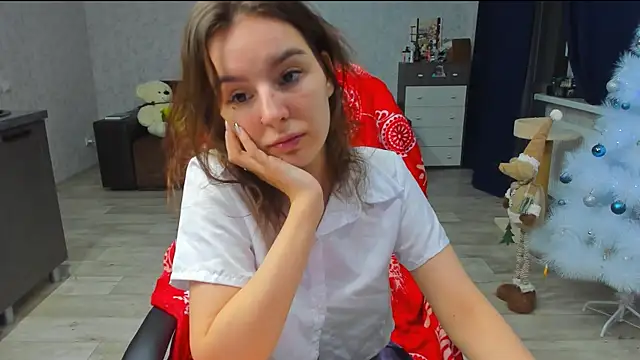 Snapshot of c_arina_x chatting on December 2024 02:10:02 PM c arina x online show from December 2024 02:10:02 PM