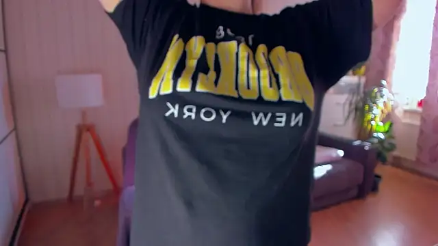 Snapshot of Jessica_Rubatte chatting on March 2025 01:23:01 PM Jessica Rubatte online show from March 2025 01:23:01 PM