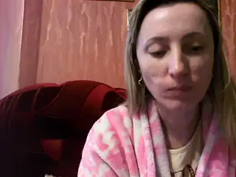 Snapshot of Biddy_Alana chatting on December 2024 08:22:01 AM Biddy Alana online show from December 2024 08:22:01 AM