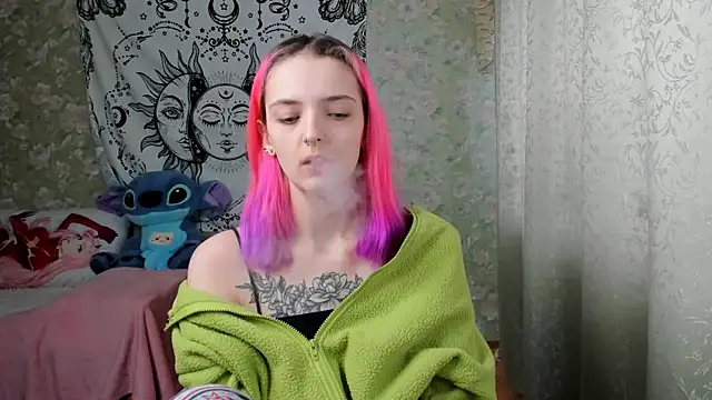 Snapshot of Cutie_Adelia chatting on February 2025 10:48:02 AM Cutie Adelia online show from February 2025 10:48:02 AM