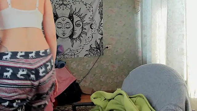 Snapshot of Cutie_Adelia chatting on March 2025 09:05:01 AM Cutie Adelia online show from March 2025 09:05:01 AM