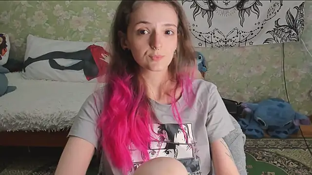 Cutie Adelia online show from July 2026 02:13:01 PM