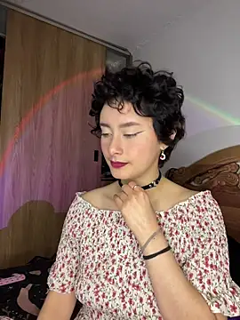 bellaa-w online show from October 2025 02:07:01 PM