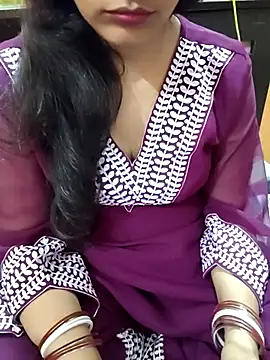 Snapshot of Diya_143 chatting on March 2026 06:19:02 AM Diya 143 online show from March 2026 06:19:02 AM