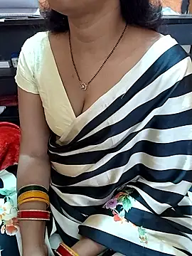 Snapshot of Diya_143 chatting on March 2026 07:45:02 AM Diya 143 online show from March 2026 07:45:02 AM