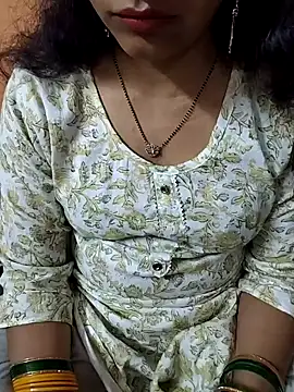 Snapshot of Diya_143 chatting on March 2026 04:39:01 AM Diya 143 online show from March 2026 04:39:01 AM