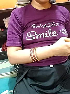 Snapshot of Diya_143 chatting on March 2026 07:52:02 PM Diya 143 online show from March 2026 07:52:02 PM