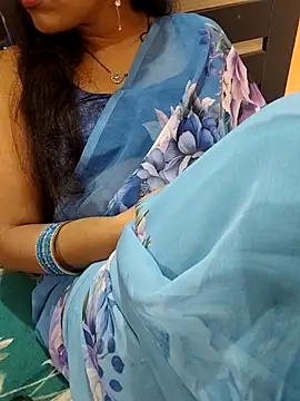 Snapshot of Diya_143 chatting on March 2026 08:26:33 AM Diya 143 online show from March 2026 08:26:33 AM
