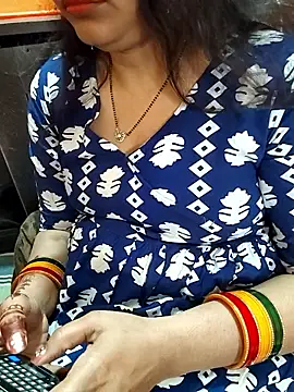 Snapshot of Diya_143 chatting on April 2026 07:56:01 AM Diya 143 online show from April 2026 07:56:01 AM