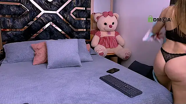 Tania white89 online show from July 2026 03:32:01 PM