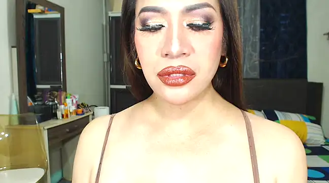 HugeKatarinaTS online show from February 2025 08:41:01 AM