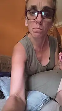 Dettybitch40 online show from July 2026 10:55:02 AM
