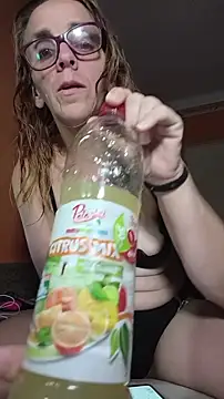 Dettybitch40 online show from July 2026 07:15:02 PM