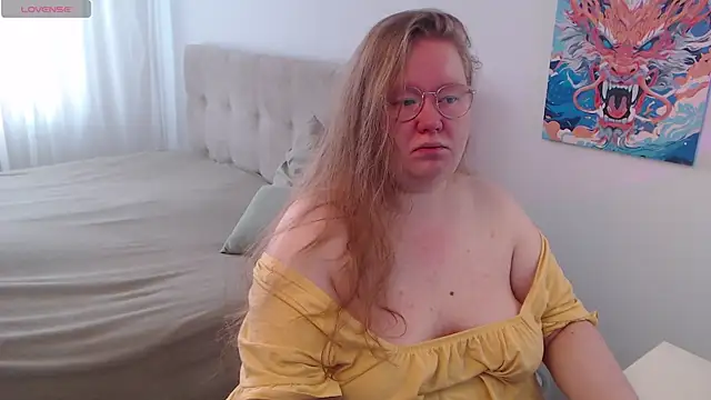 Snapshot of Ann_Muna chatting on September 2025 12:40:02 PM Ann Muna online show from September 2025 12:40:02 PM