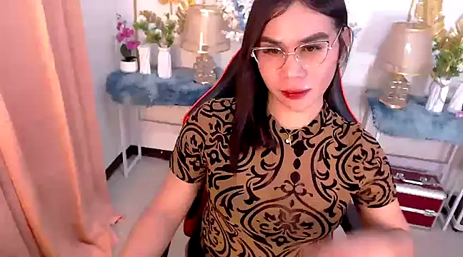 Snapshot of Asian_flabby chatting on February 2025 08:11:02 PM Asian flabby online show from February 2025 08:11:02 PM