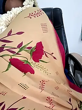 Snapshot of Tamil-hotwife chatting on April 2026 05:10:02 PM Tamil-hotwife online show from April 2026 05:10:02 PM