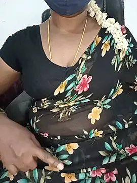 Snapshot of Tamil-hotwife chatting on May 2026 05:07:01 PM Tamil-hotwife online show from May 2026 05:07:01 PM