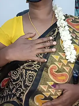 Snapshot of Tamil-hotwife chatting on May 2026 04:25:01 PM Tamil-hotwife online show from May 2026 04:25:01 PM
