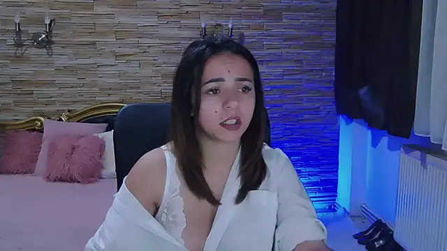 PlayfulElla online show from December 2024 09:10:01 AM